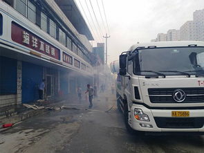 兰州七里河喷雾车秒变消防车 平凡岗位上的英雄时刻