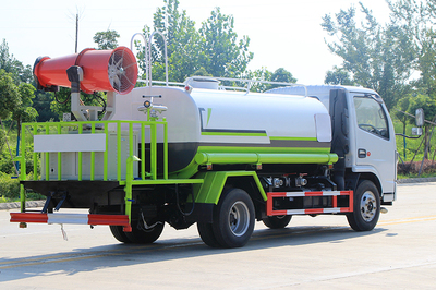 国六小多利卡5吨喷雾车 城市环境治理的得力助手